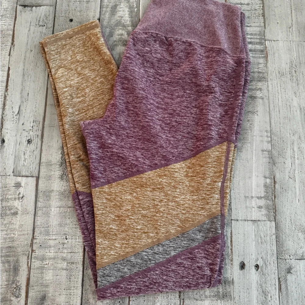 ALO Yoga AloSoft Sheila Legging Dragonfruit Heather/Carmel - Picture 13 of 13